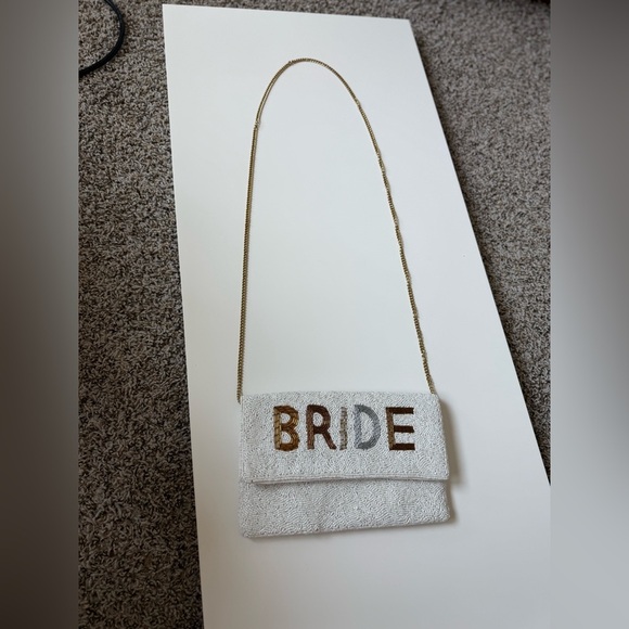 Antik Kraft White Beaded Bride Clutch Bag with Gold Chain - Picture 8 of 8